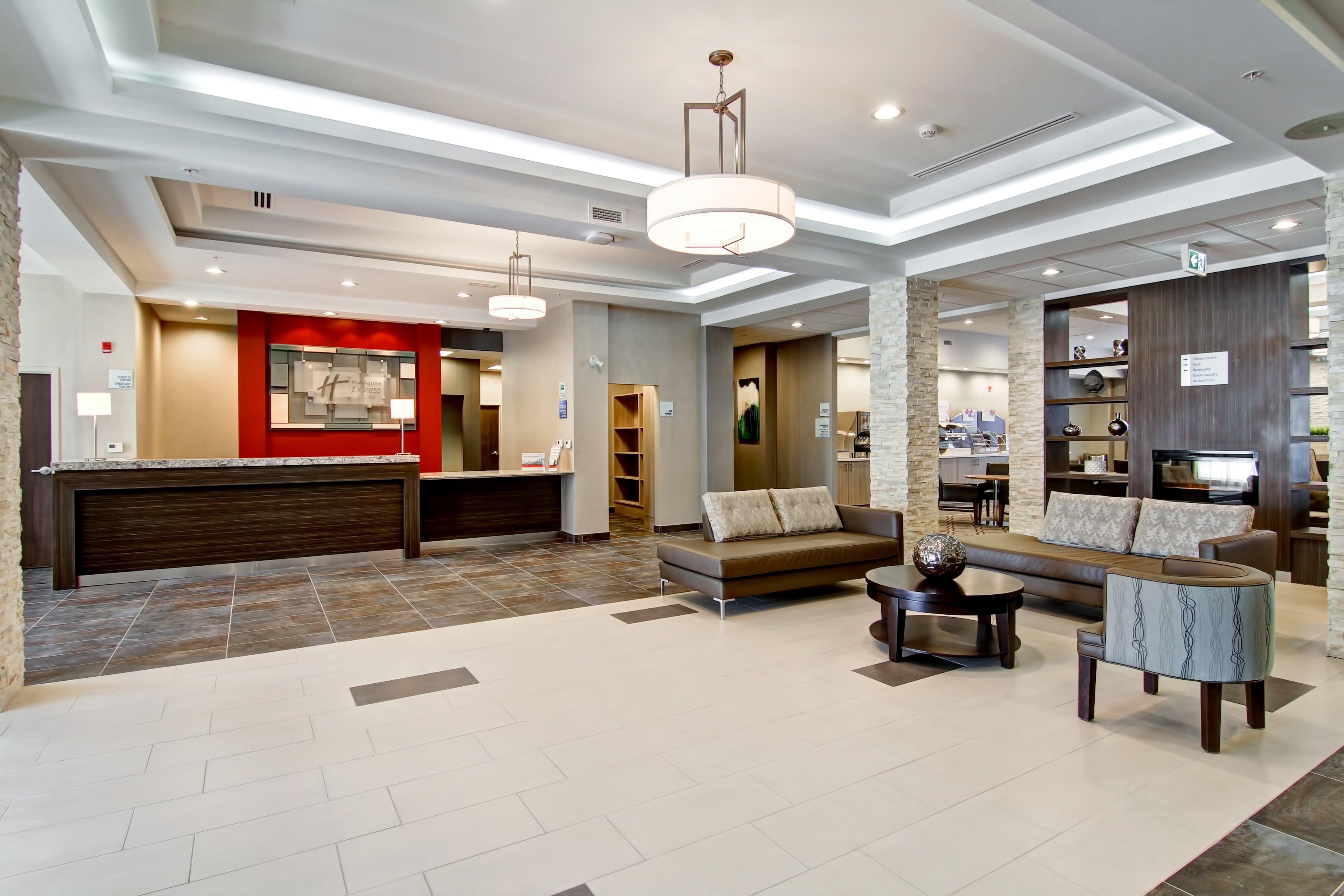 Holiday Inn Express & Suites Oshawa Downtown - Toronto Area By Ihg Eksteriør billede
