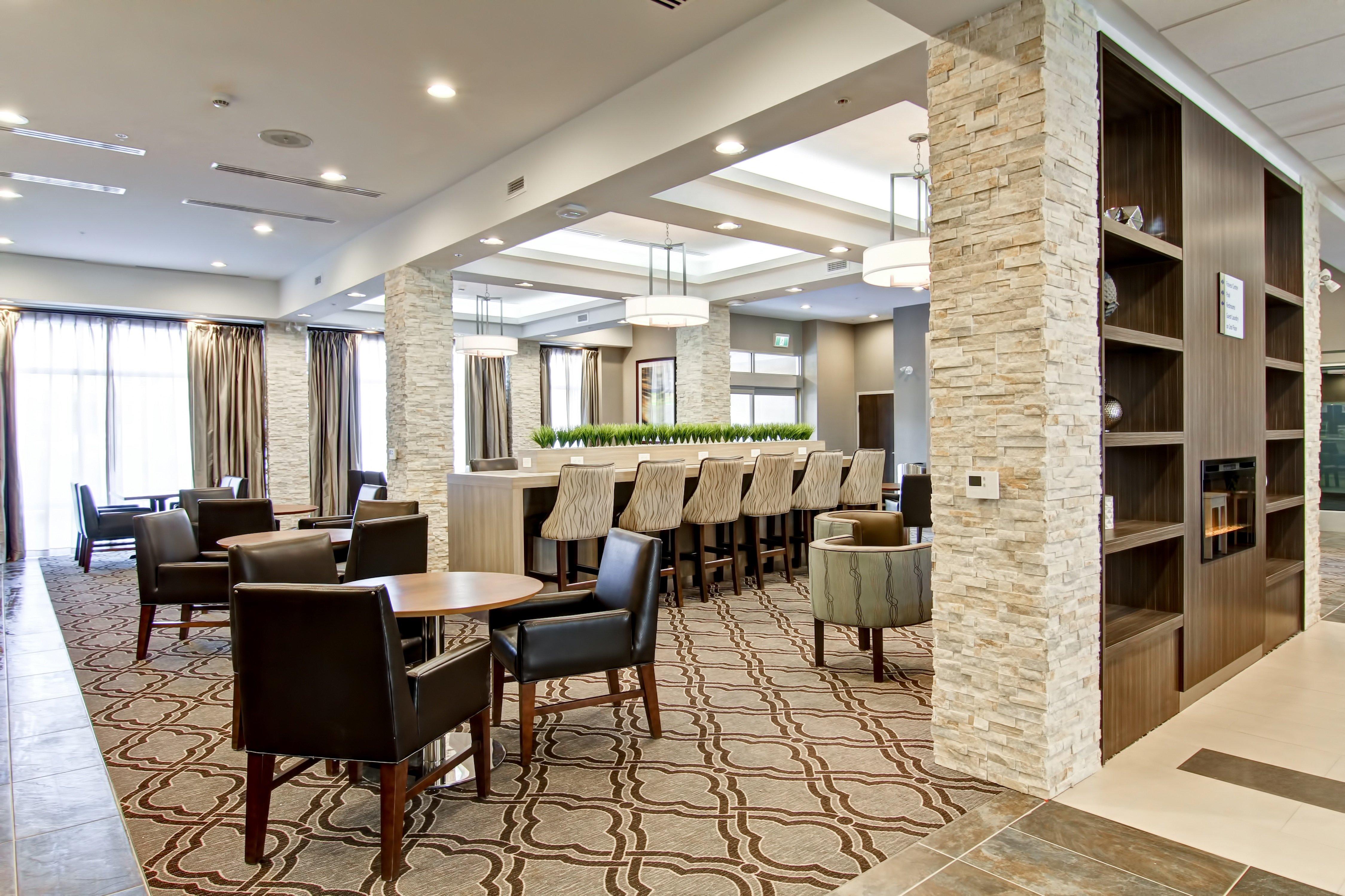 Holiday Inn Express & Suites Oshawa Downtown - Toronto Area By Ihg Eksteriør billede