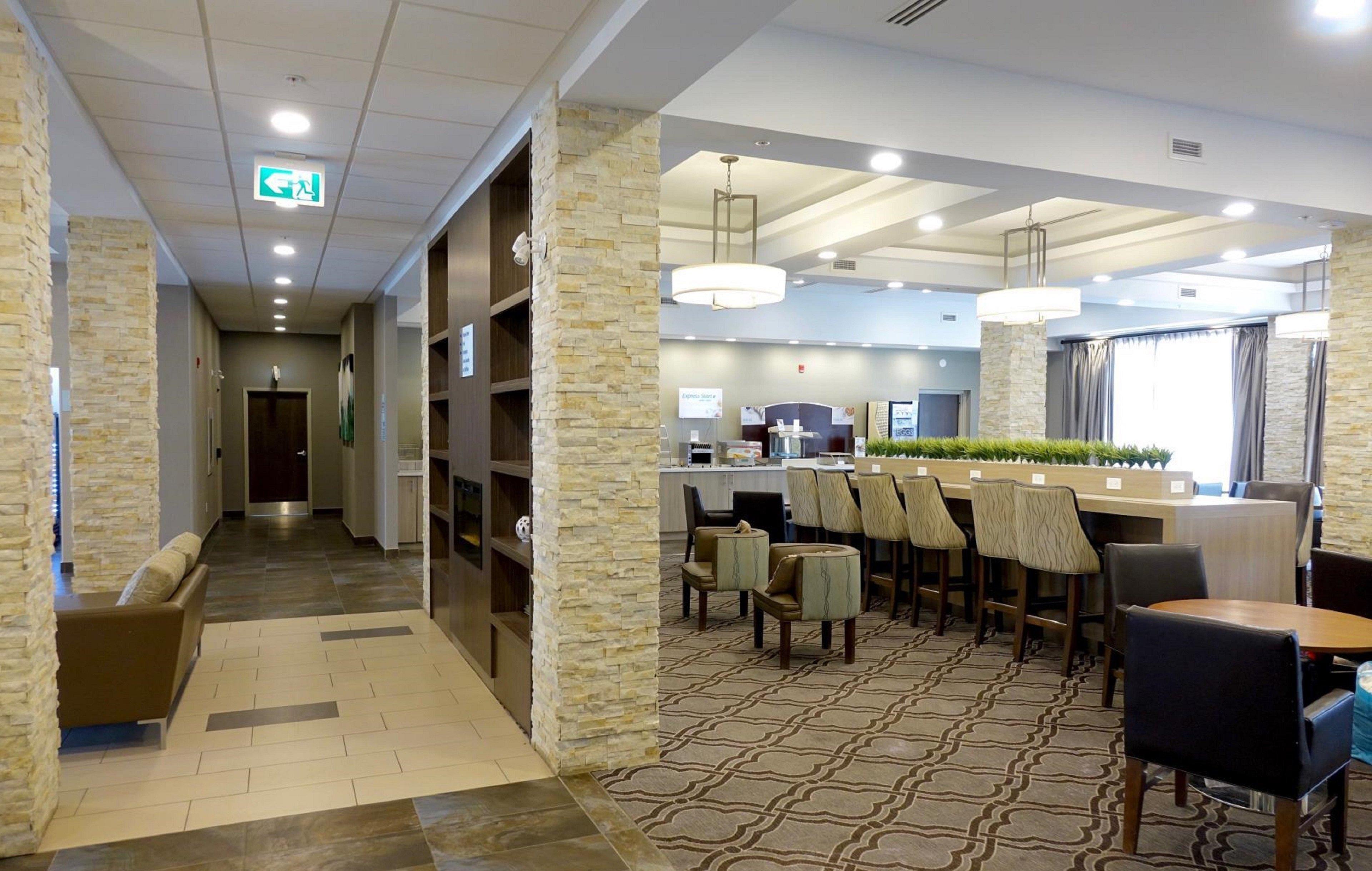 Holiday Inn Express & Suites Oshawa Downtown - Toronto Area By Ihg Eksteriør billede